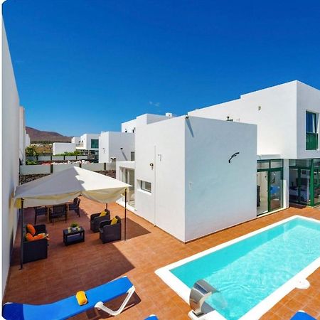 Spacious Private Villa & Private Heated Pool - Villa Sunshine Costa Teguise Bagian luar foto