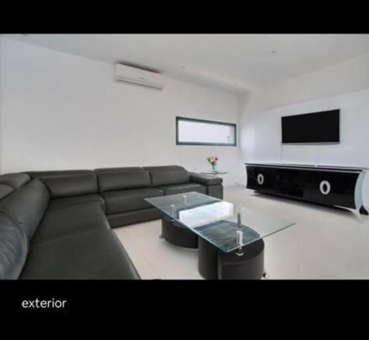Spacious Private Villa & Private Heated Pool - Villa Sunshine Costa Teguise Bagian luar foto