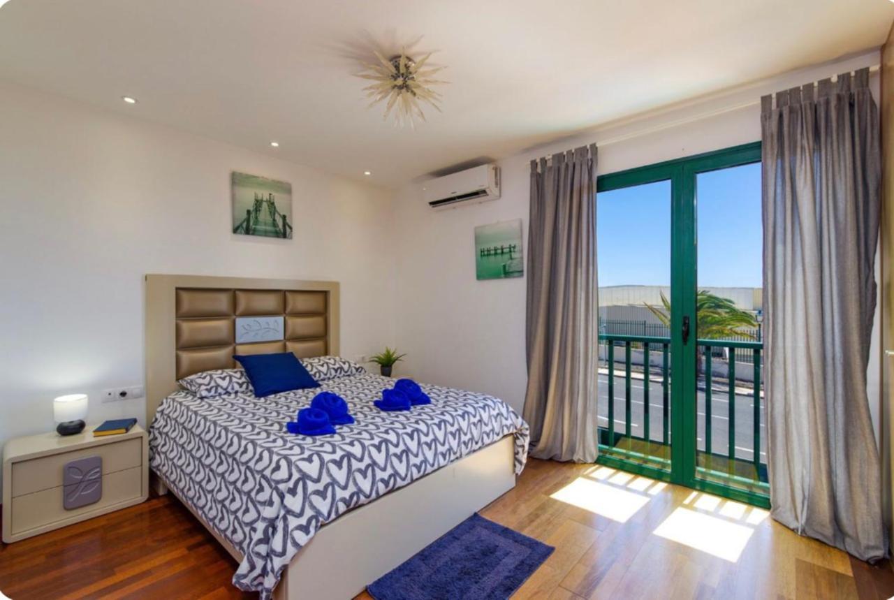 Spacious Private Villa & Private Heated Pool - Villa Sunshine Costa Teguise Bagian luar foto