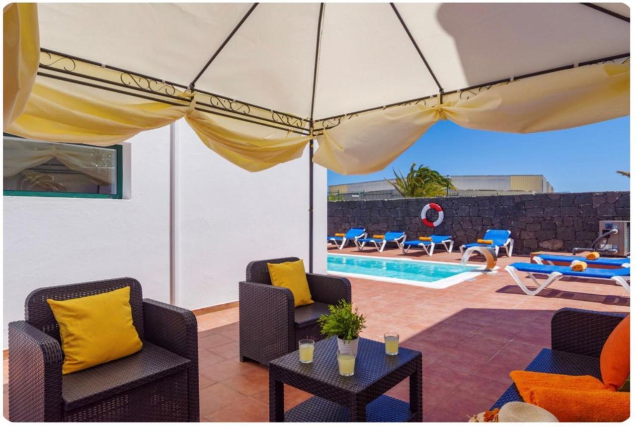 Spacious Private Villa & Private Heated Pool - Villa Sunshine Costa Teguise Bagian luar foto