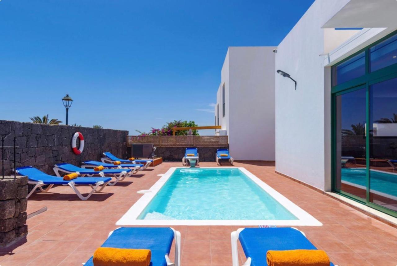 Spacious Private Villa & Private Heated Pool - Villa Sunshine Costa Teguise Bagian luar foto
